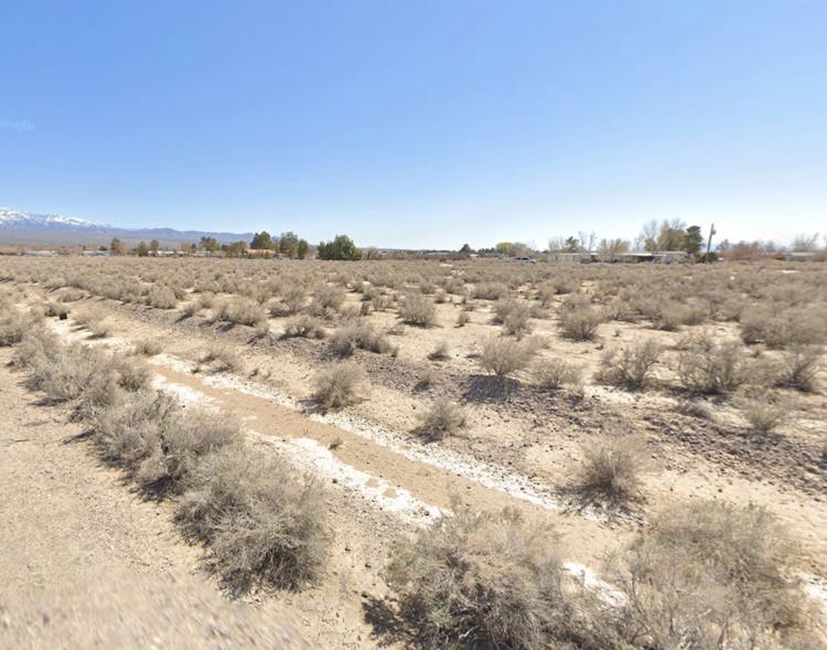 671 W Pearwood Ln,Pahrump, NV 89060, Nye County